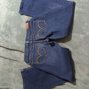 Levis 524 too super low flare